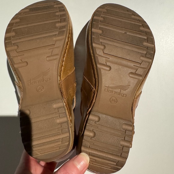 Dansko Clogs - Picture 4 of 6